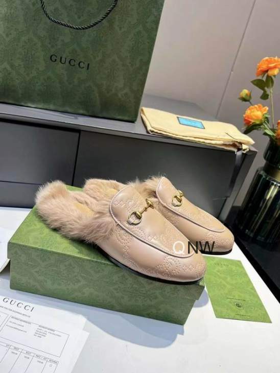 Picture of Gucci Slippers _SKUGuccisz35-46NW01141841
